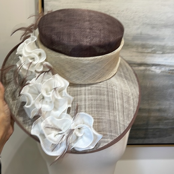 Hat - Picture 4 of 9